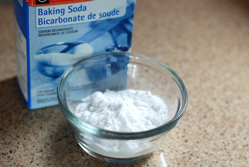 The Pros and Cons of Using Baking Soda for Your Skin